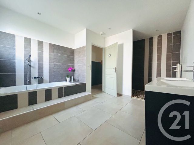 maison à vendre - 5 pièces - 130.0 m2 - CARCANS - 33 - AQUITAINE - Century 21 Agence Biran